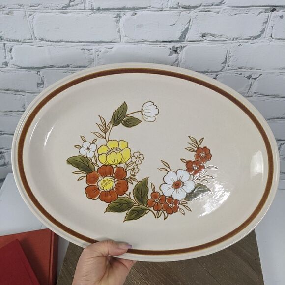Mountain wood Collection Stoneware Trellis Blossom Oval serving platter 17" - Picture 4 of 4